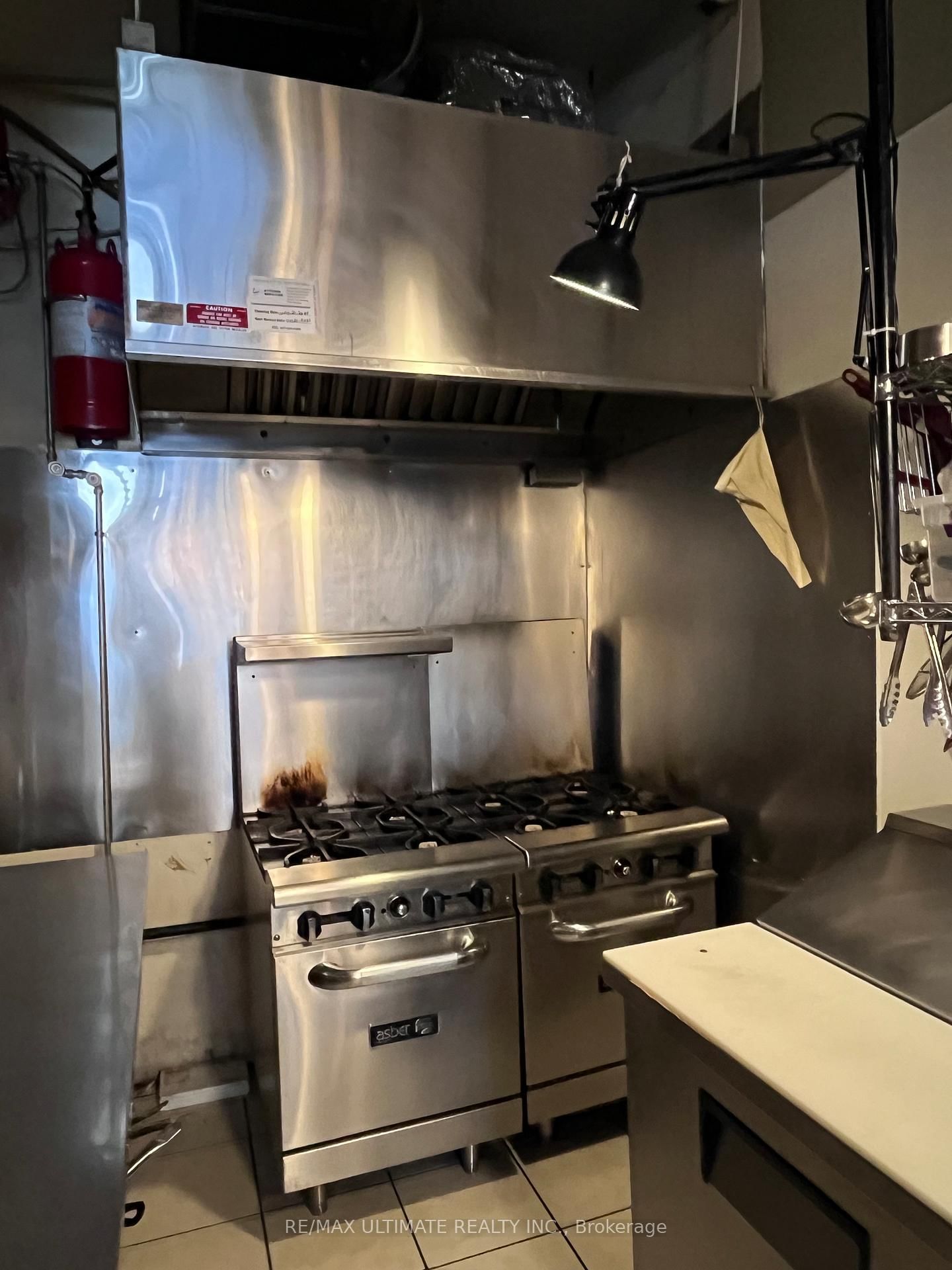 314 Kerr Street - Photo 10