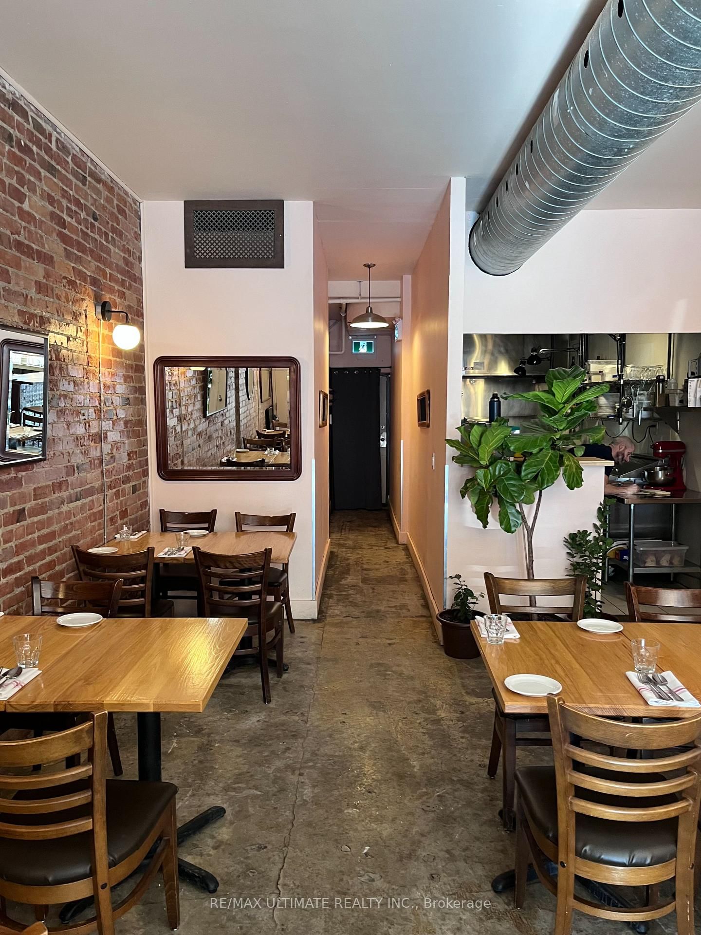 314 Kerr Street - Photo 6