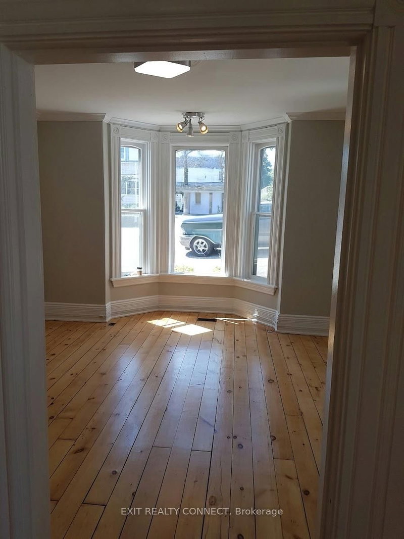 1&2 - 87 Main St N, Milton, L9T 1N4 | Image 3