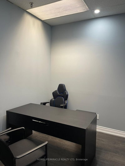 211-E - 2359 RoyalWindsor Dr | Mississauga | Image