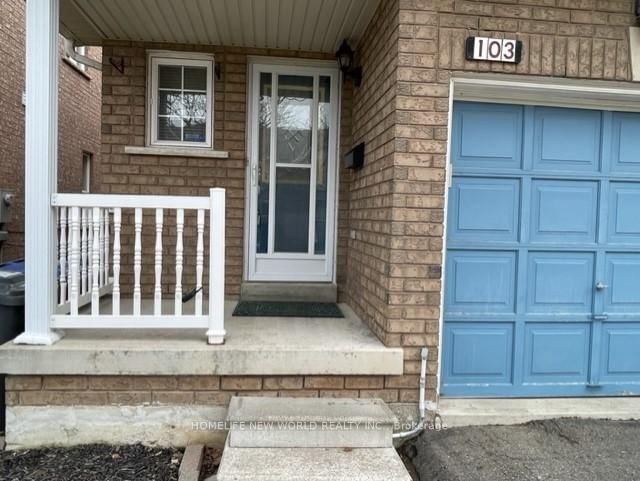103 Cadillac Cres, Brampton, L7A 3B5 | Image 2