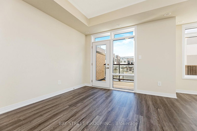 111 - 1573 Rose Way, Milton, L9E 1N4 | Image 3