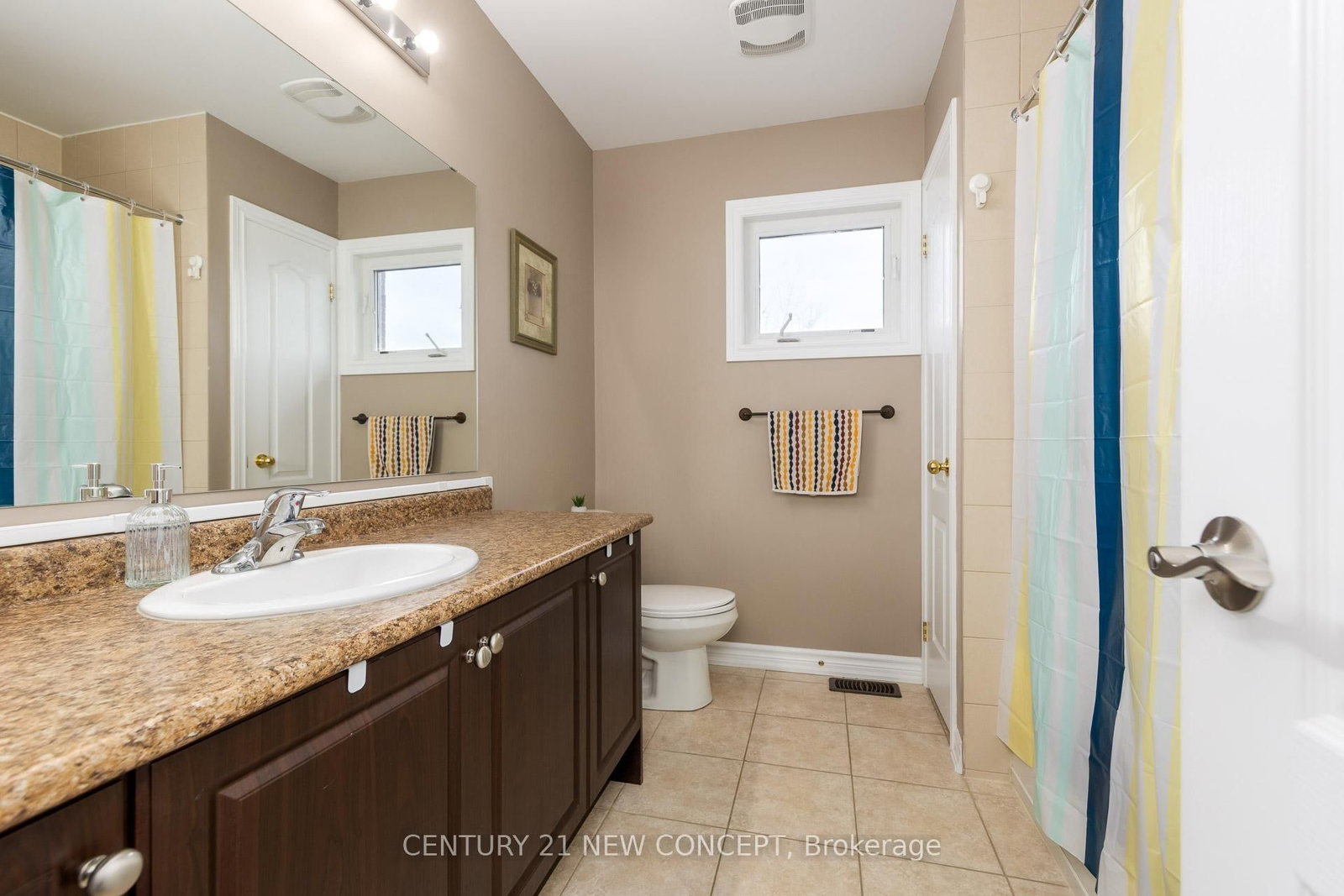 Detached House for sale at 223 Mclaughlin Avenue, Milton, Ontario, L9T 7P2 - Willmott - MLS: W12890060