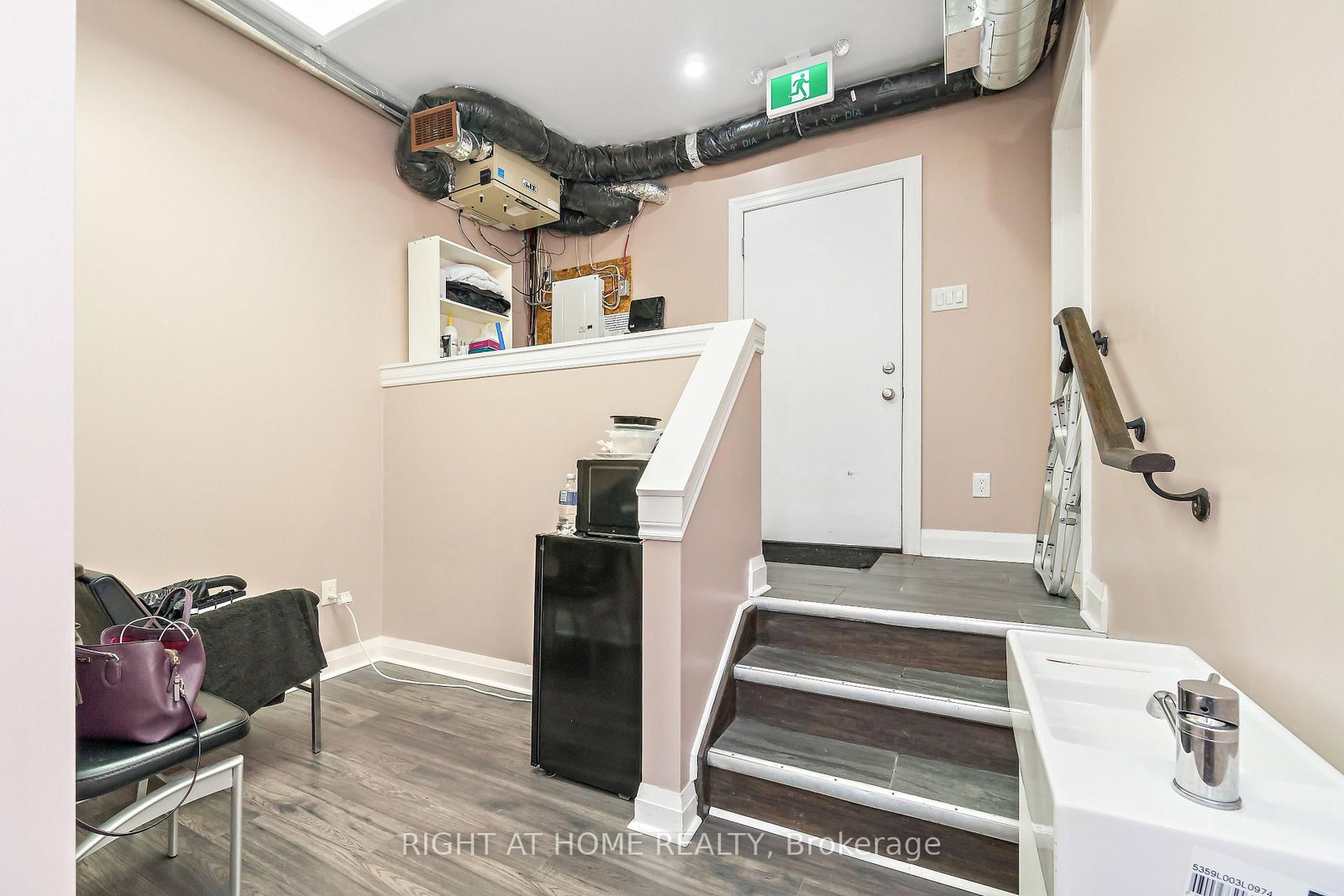 1268 Main Street E - Photo 36