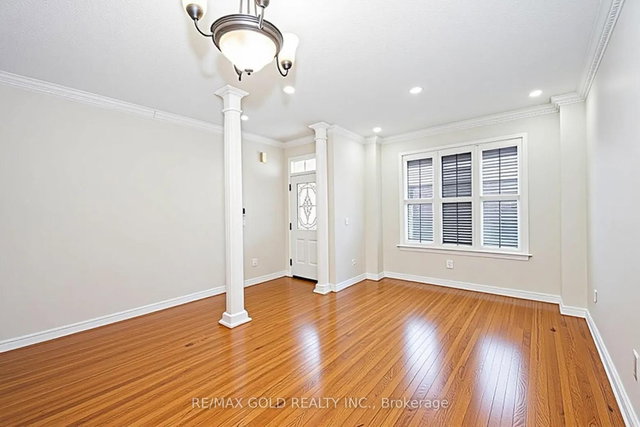 321 Queen Mary Drive