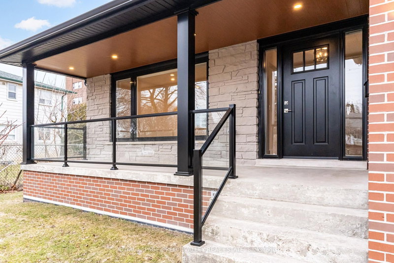 500 Selsey Dr, Mississauga, L5A 1B9 | Image 3