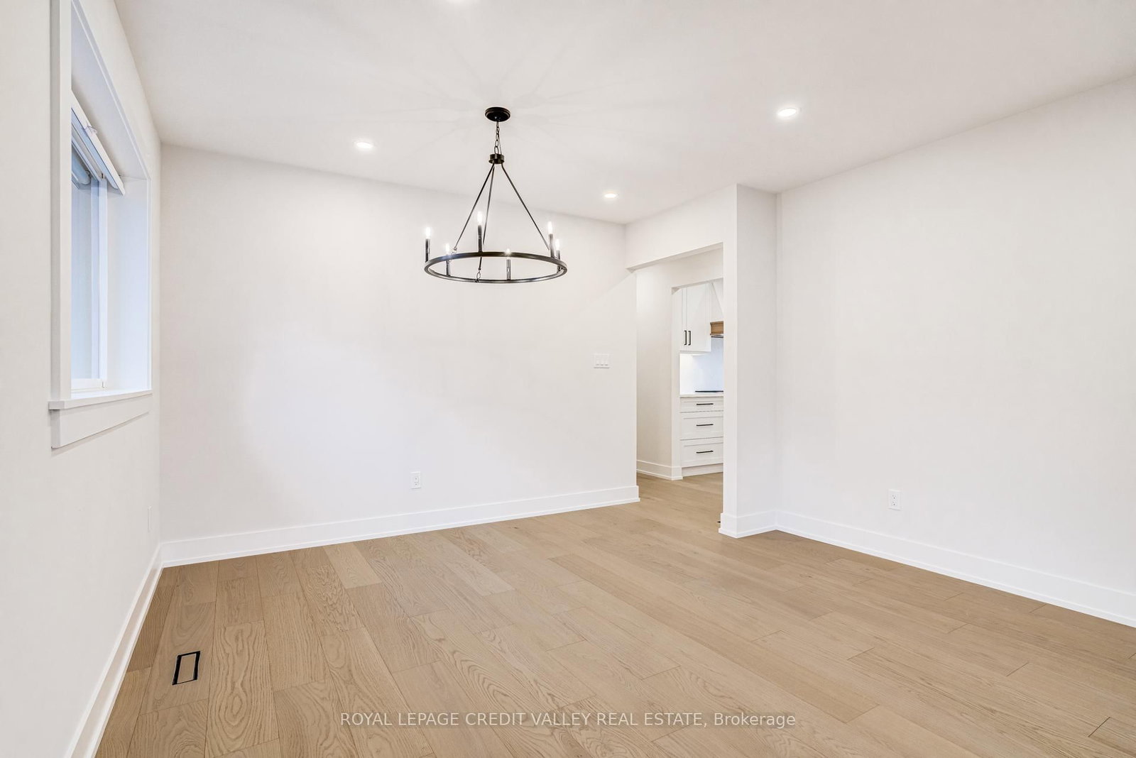 Detached House for sale at 500 Selsey Drive, Mississauga, Ontario, L5A 1B9 - Cooksville - MLS: W12890422