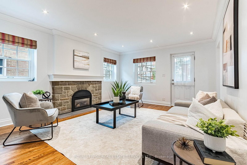 1107 Royal York Rd, Toronto, M8X 2G8 | Image 2