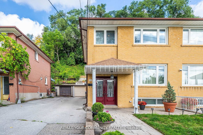 119 Dalrymple Dr, Toronto, M6N 4S2 | Image 3