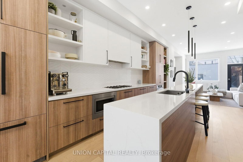 544B Beresford Ave, Toronto, M6S 3C3 | Image 3