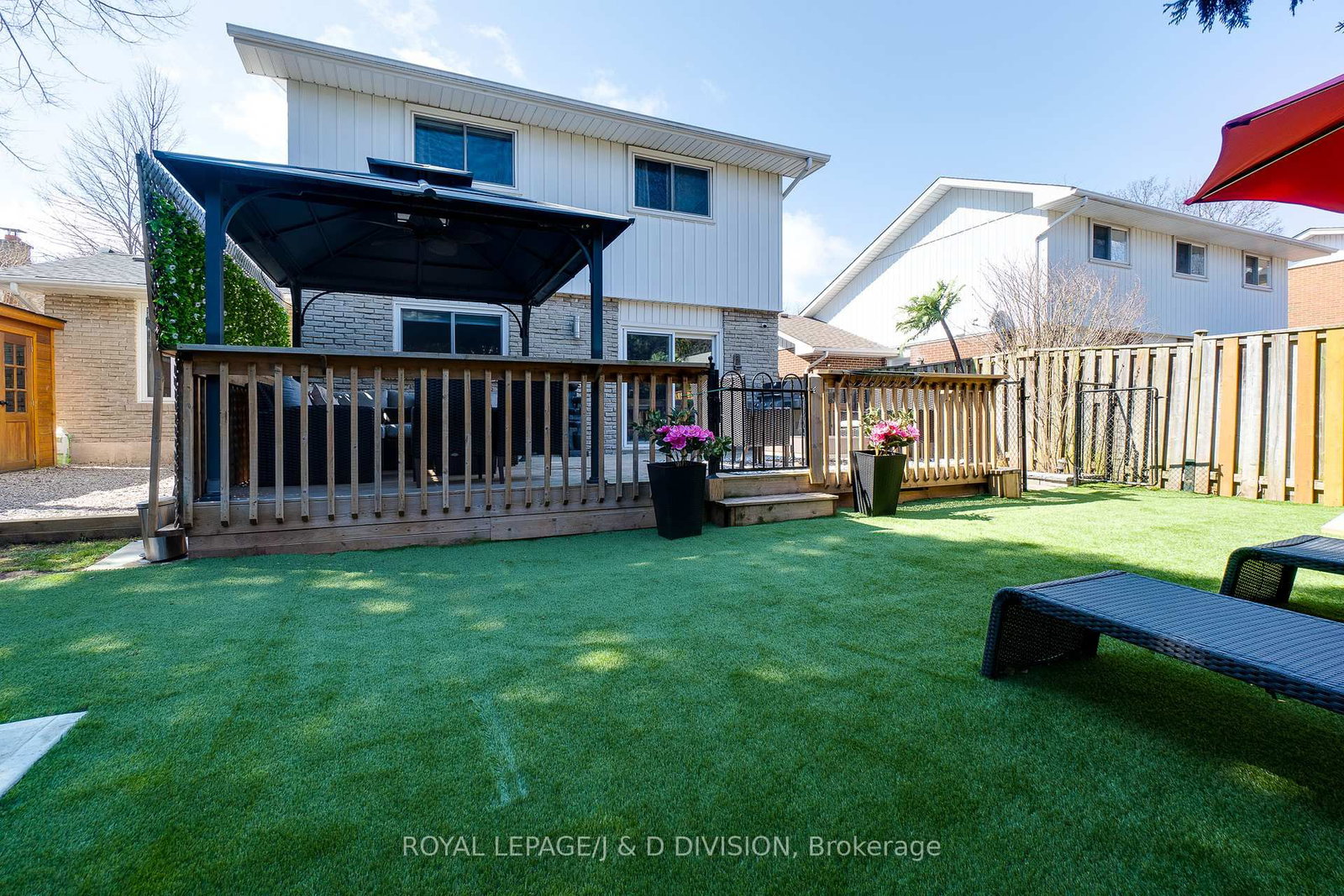 365 Lynn Place - Photo 47