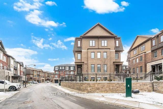 103 - 445 Ontario St, Milton, L9T 9K4 | Image 2