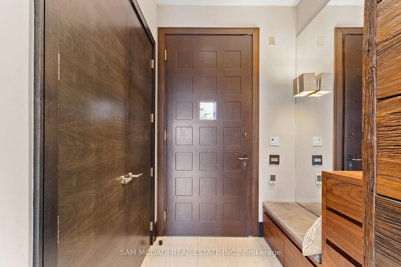 1031 Welwyn Dr, Mississauga, L5J 3J2 | Image 3