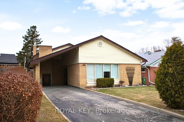 20 Kennebec Crescent