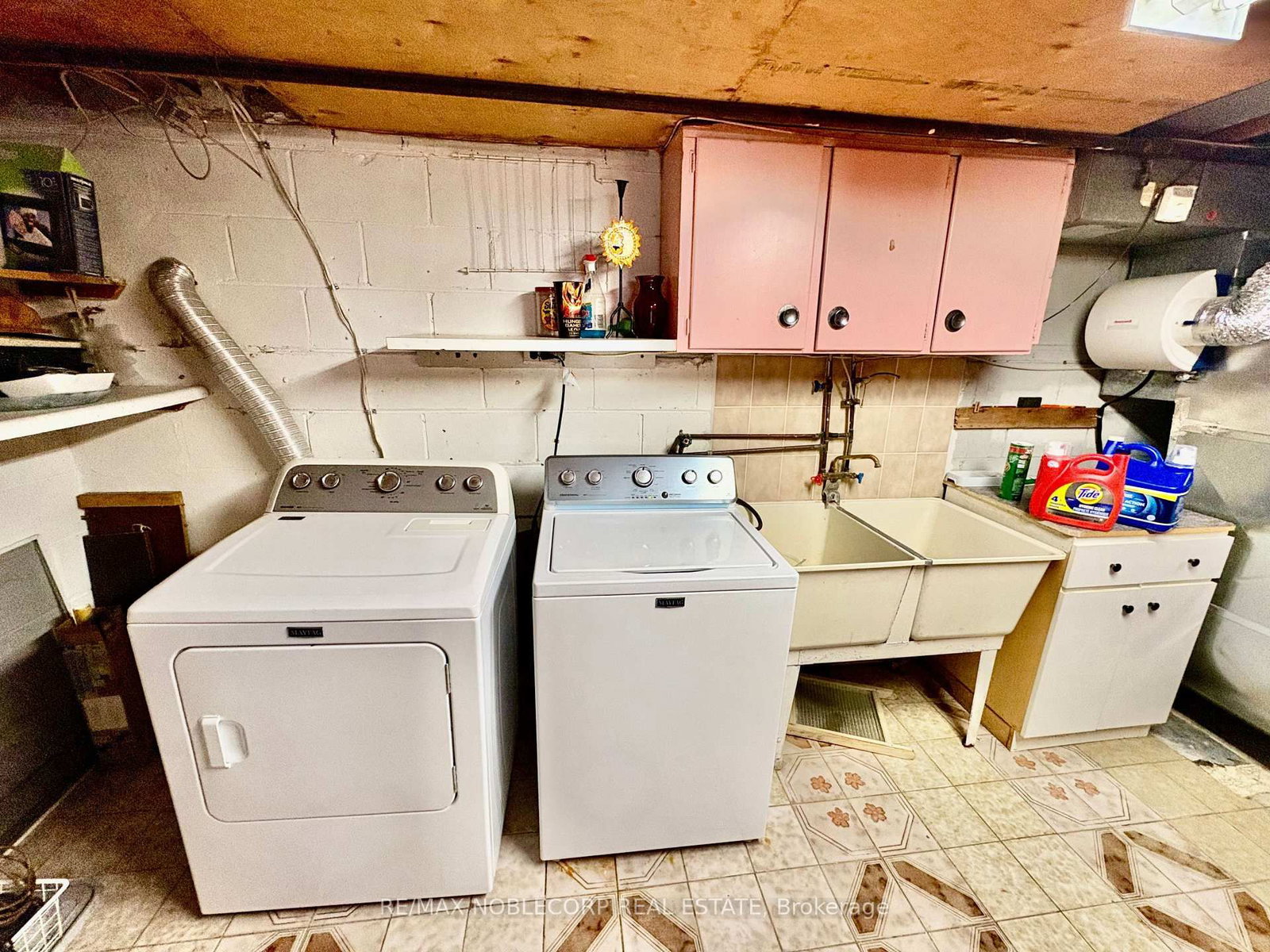 97 Travistock Road - Photo 12