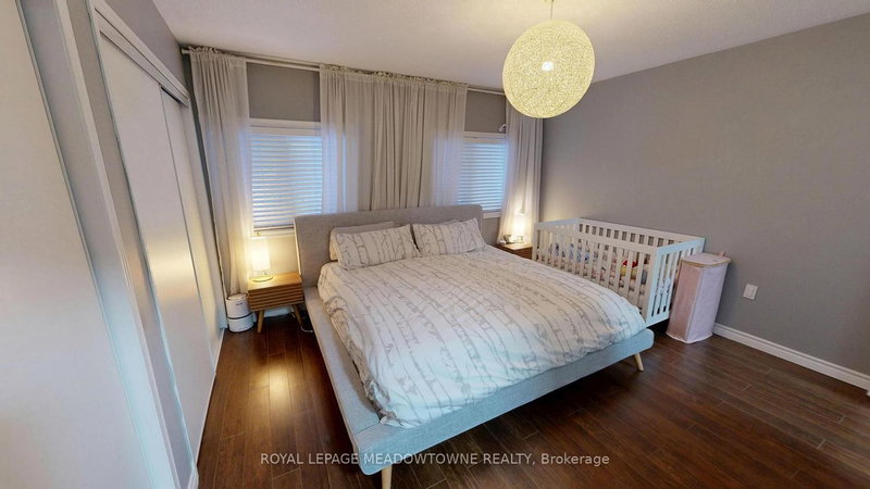 2 - 1591 South Parade Crt, Mississauga, L5M 6G1 | Image 3