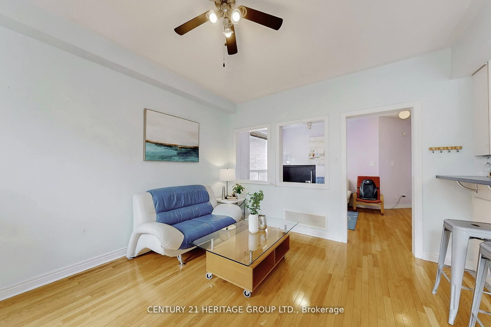 Listing Image 7