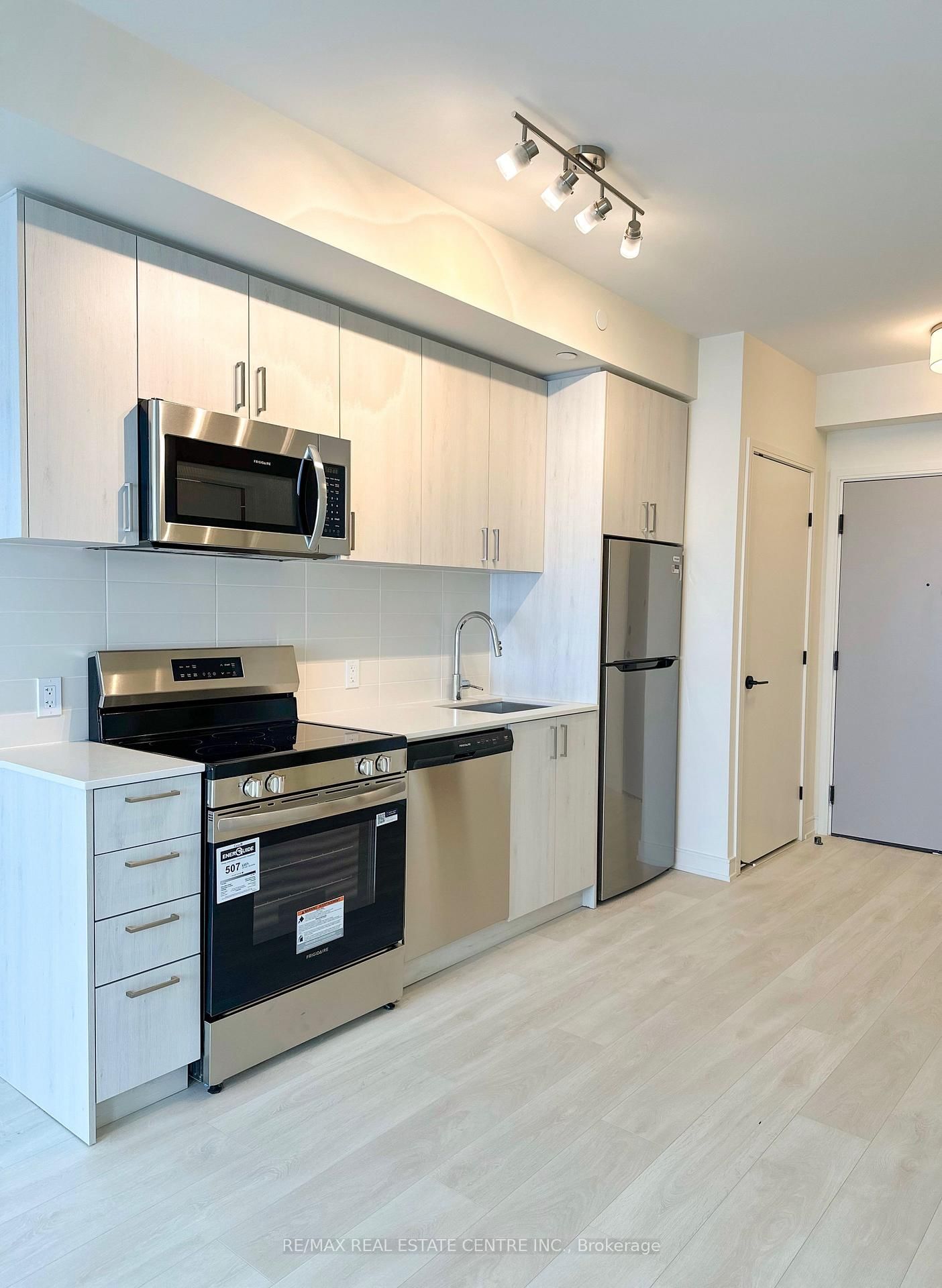 Condo for lease at 1806-8020 Derry Road, Milton, Ontario, L9T 9N7 - Coates - MLS: W12893196