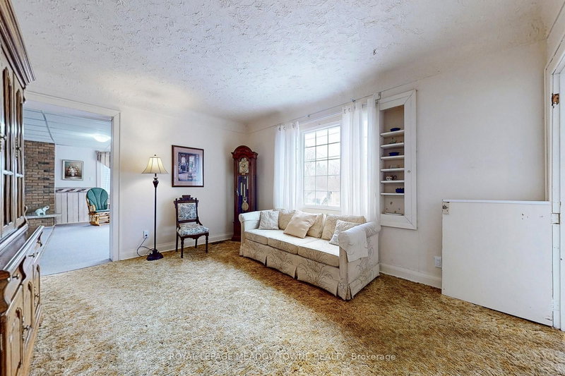 43 Cobblehill Rd, Halton Hills, L7J 1P1 | Image 3