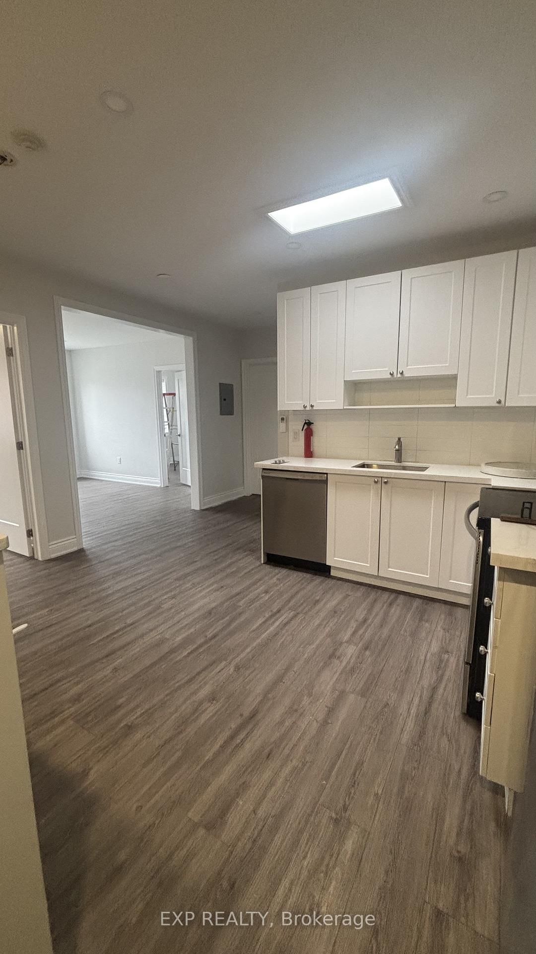 3289 Lakeshore Boulevard W, Unit 1 - Photo 23