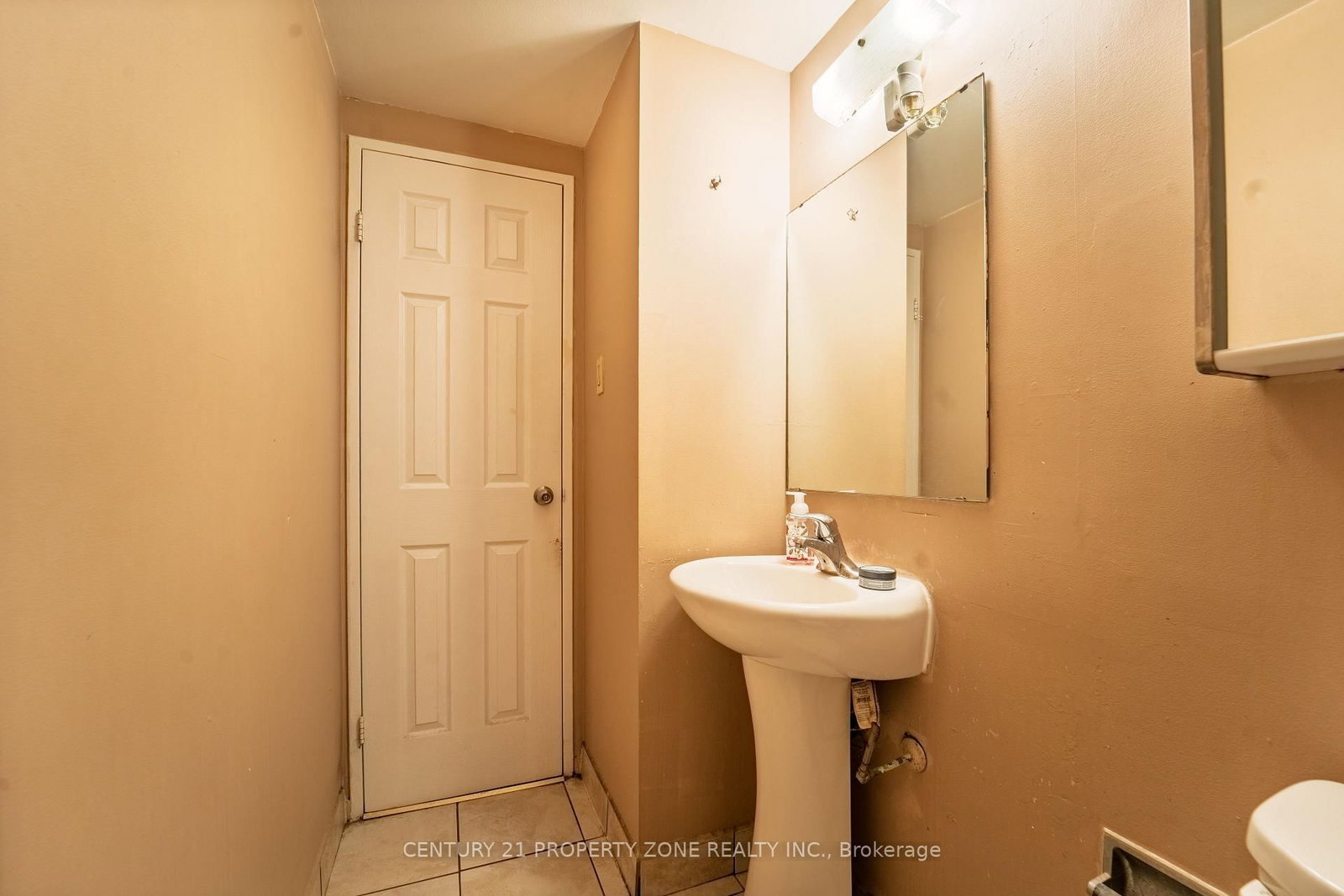 1625 Bloor Street, Unit 1021 - Photo 23