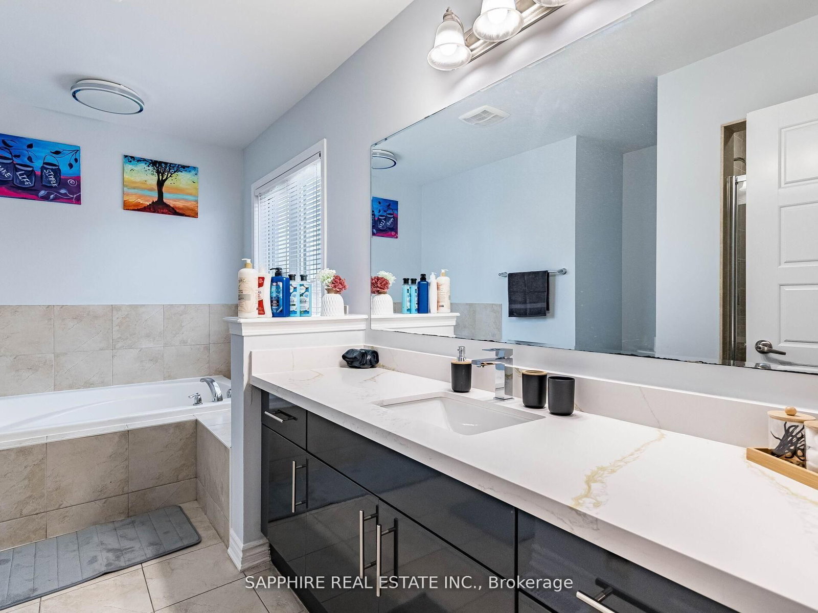 Detached House for lease at 325 Trudeau (Upstairs) Drive, Milton, Ontario, L9T 8Y7 - Clarke - MLS: W12893580