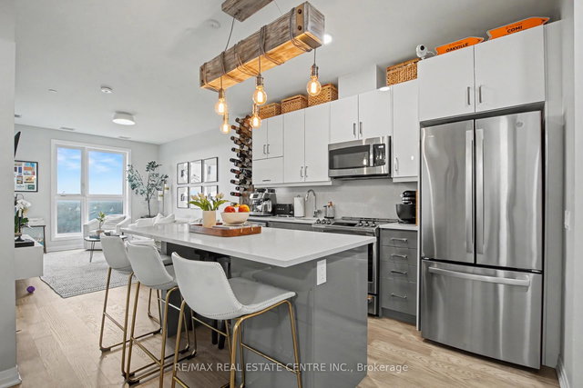 309 - 95 Dundas Street W