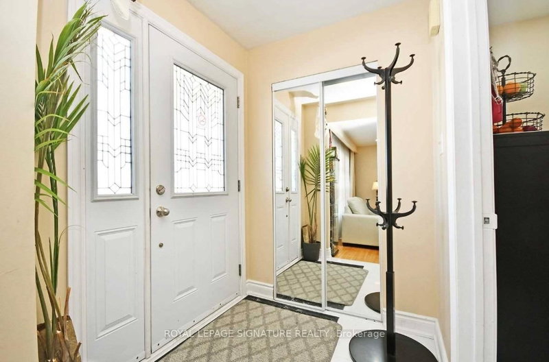 Main - 3424 Clara Dr, Mississauga, L4T 2C7 | Image 3