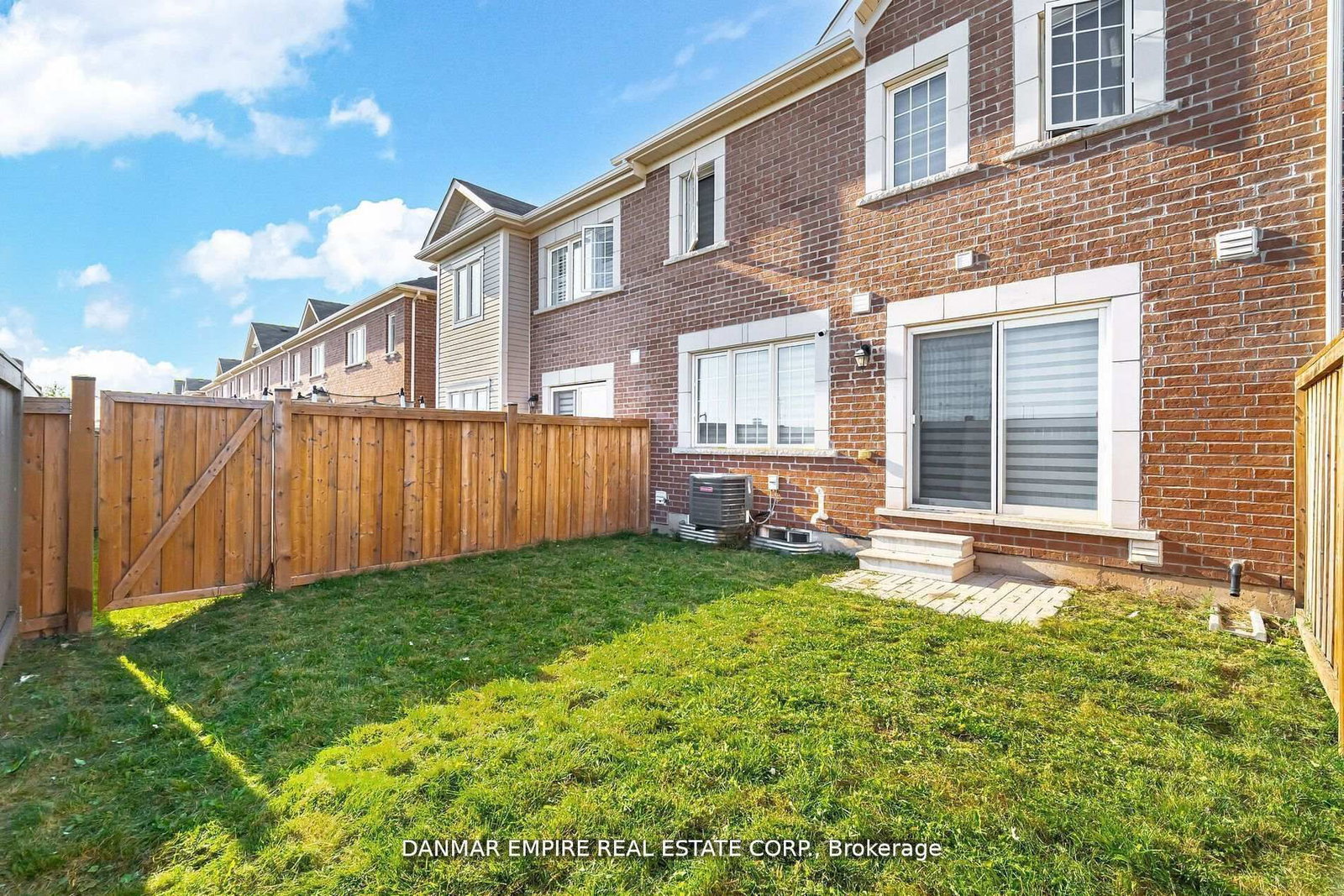Townhouse for sale at 39-1000 Asleton Boulevard, Milton, Ontario, L9T 9L6 - Willmott - MLS: W12894072