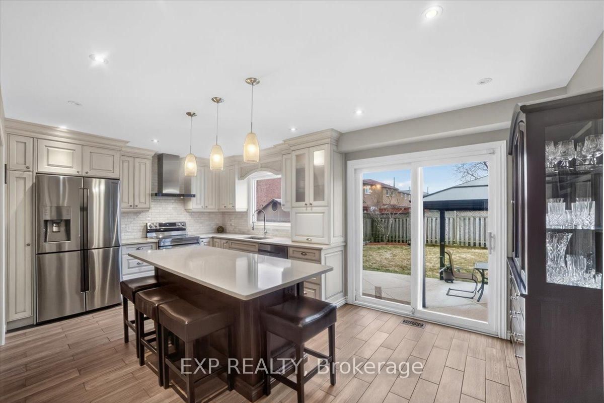 Detached House for sale at 3440 Redmond Road, Mississauga, Ontario, L5B 3S5 - Fairview - MLS: W12894102