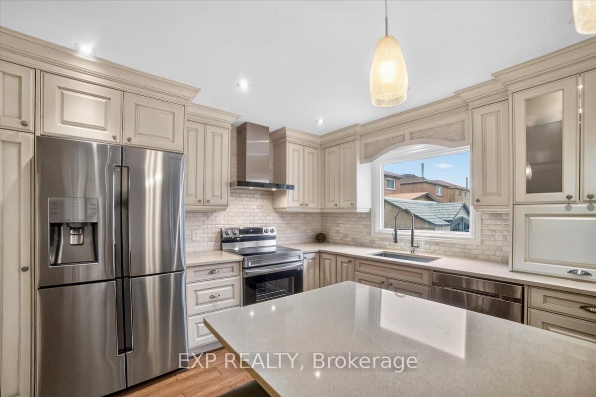 Detached House for sale at 3440 Redmond Road, Mississauga, Ontario, L5B 3S5 - Fairview - MLS: W12894102