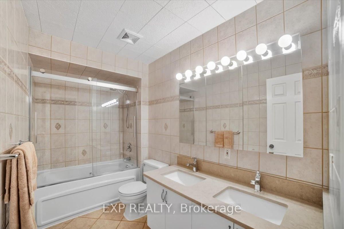 Detached House for sale at 3440 Redmond Road, Mississauga, Ontario, L5B 3S5 - Fairview - MLS: W12894102