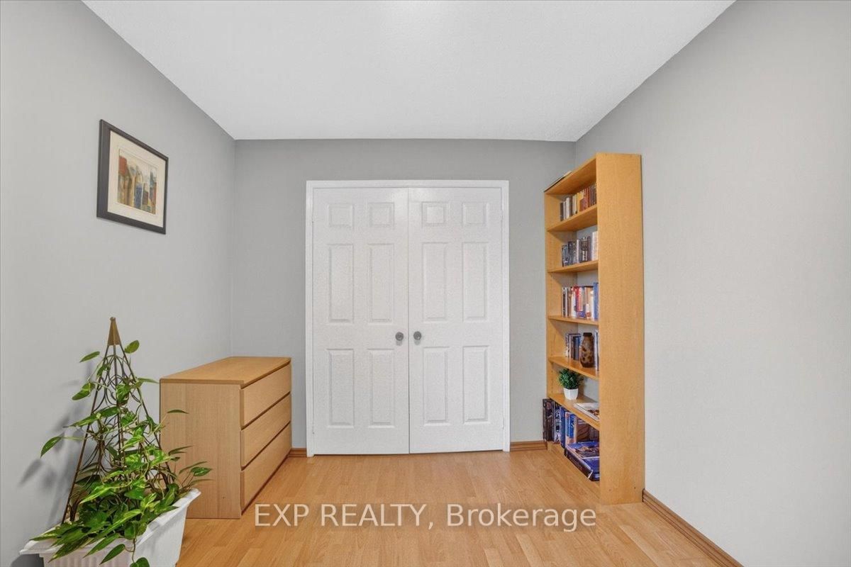 Detached House for sale at 3440 Redmond Road, Mississauga, Ontario, L5B 3S5 - Fairview - MLS: W12894102