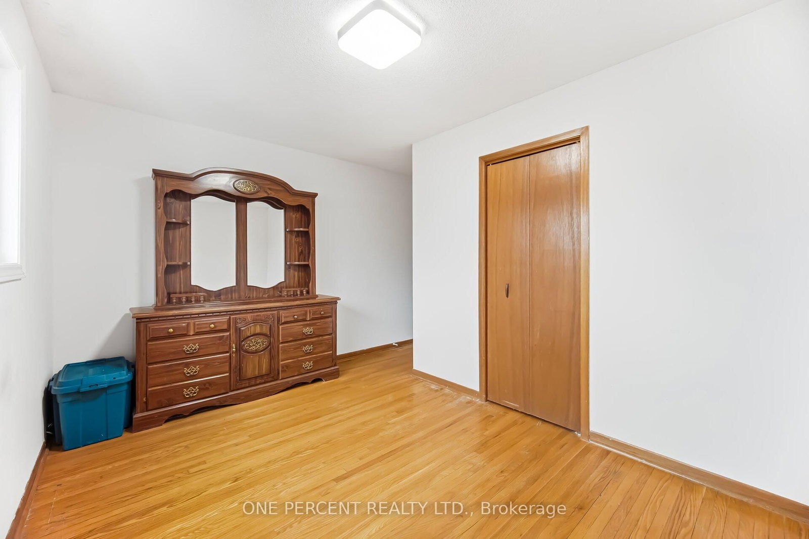 Detached House for sale at 4 Manorcrest Street, Brampton, Ontario, L6S 2W9 - Central Park - MLS: W12894224