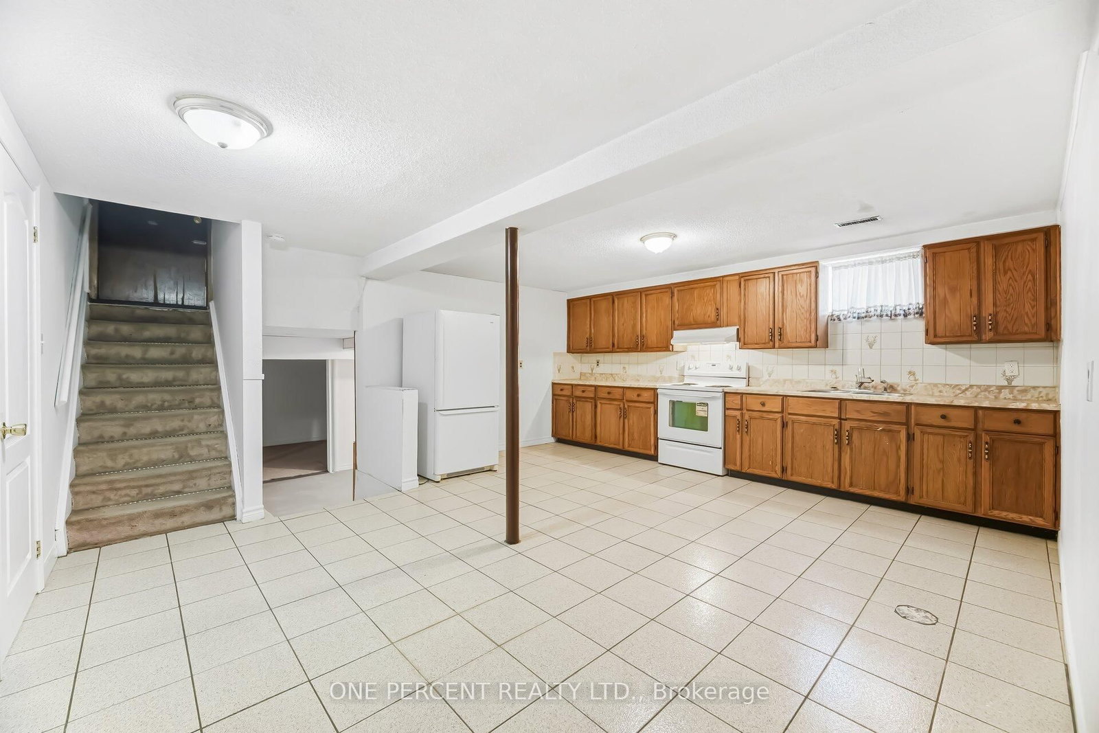 Detached House for sale at 4 Manorcrest Street, Brampton, Ontario, L6S 2W9 - Central Park - MLS: W12894224