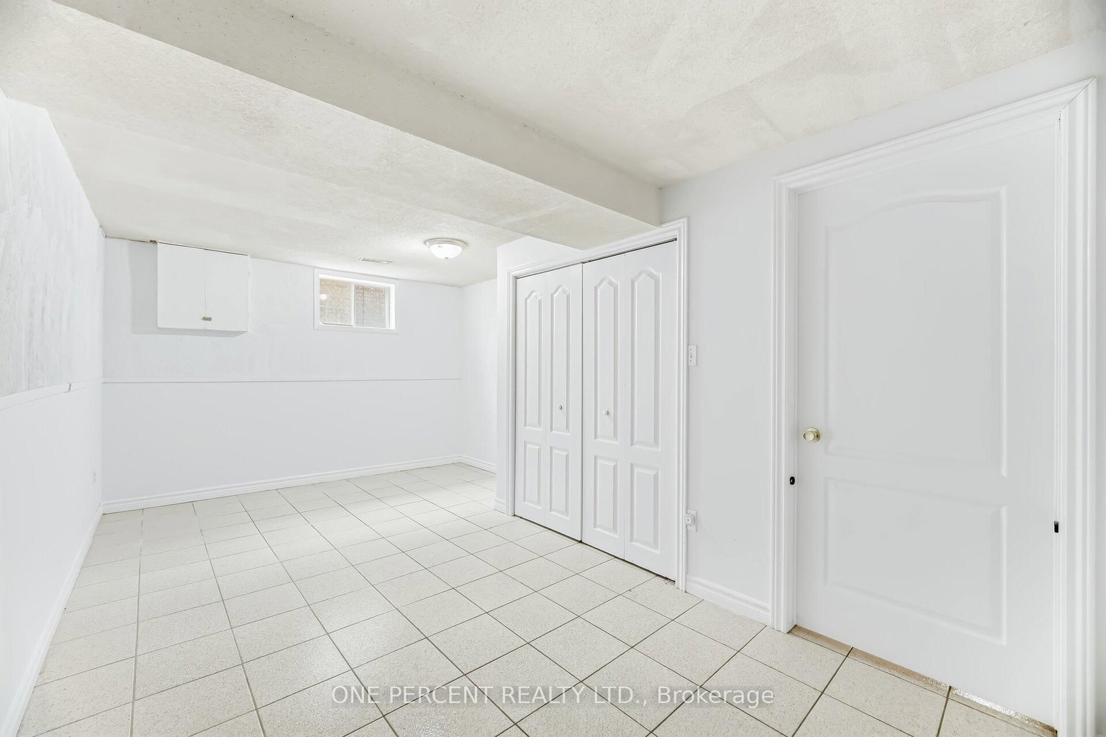 Detached House for sale at 4 Manorcrest Street, Brampton, Ontario, L6S 2W9 - Central Park - MLS: W12894224