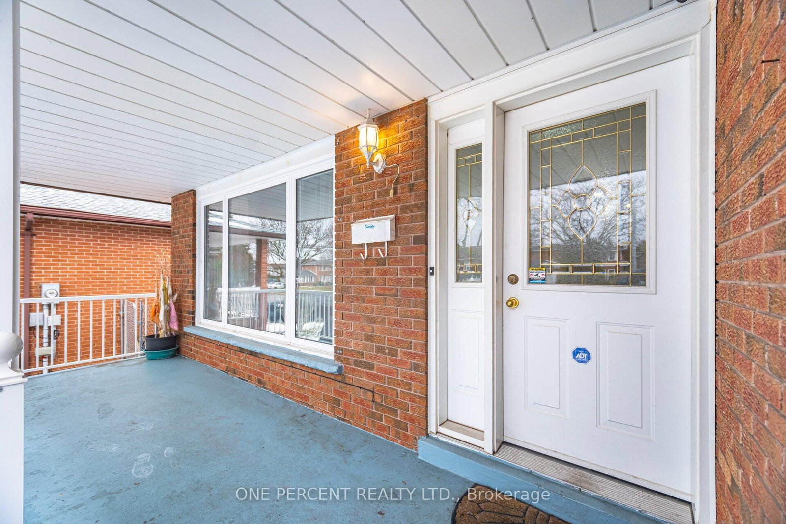 Detached House for sale at 4 Manorcrest Street, Brampton, Ontario, L6S 2W9 - Central Park - MLS: W12894224