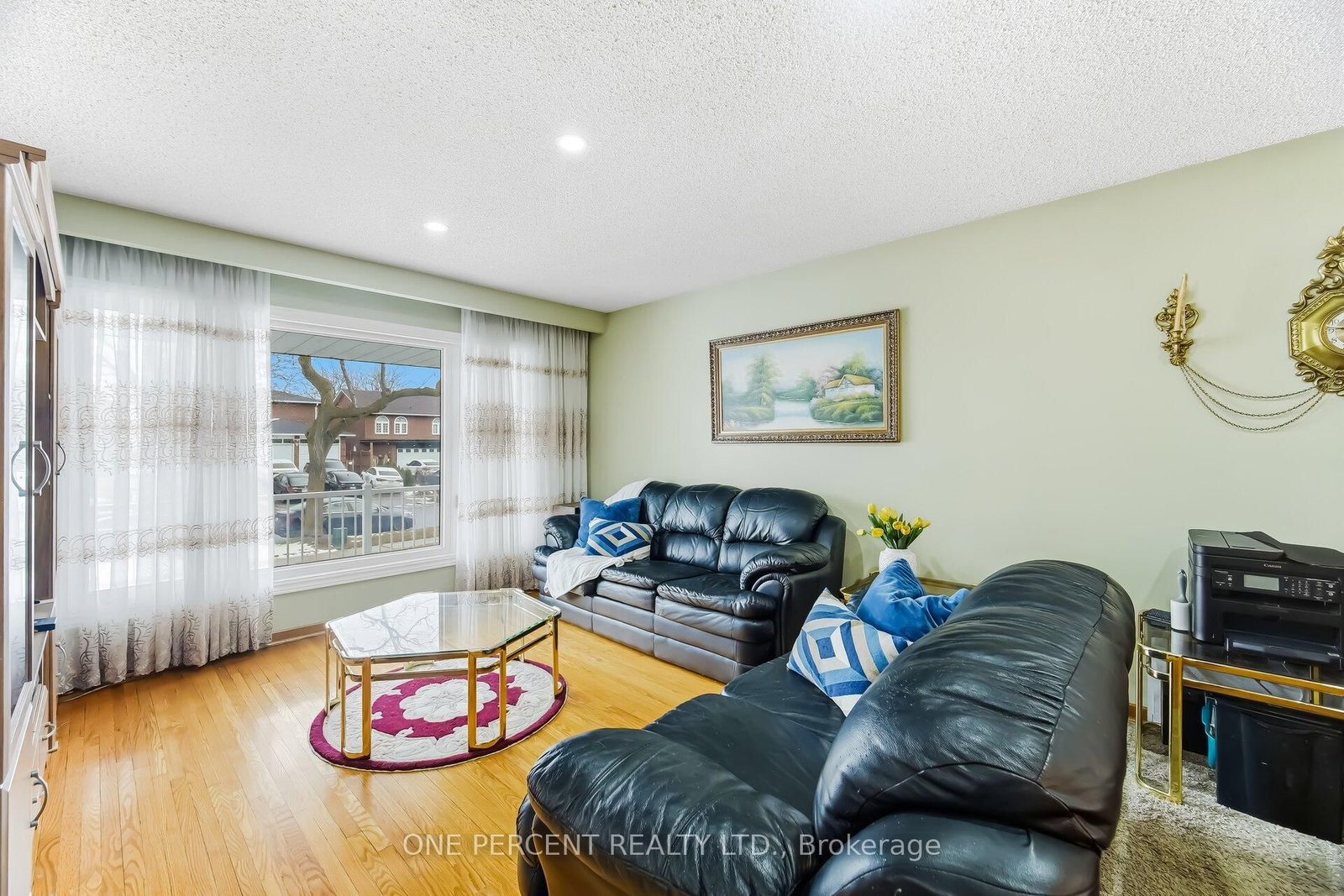 Detached House for sale at 4 Manorcrest Street, Brampton, Ontario, L6S 2W9 - Central Park - MLS: W12894224