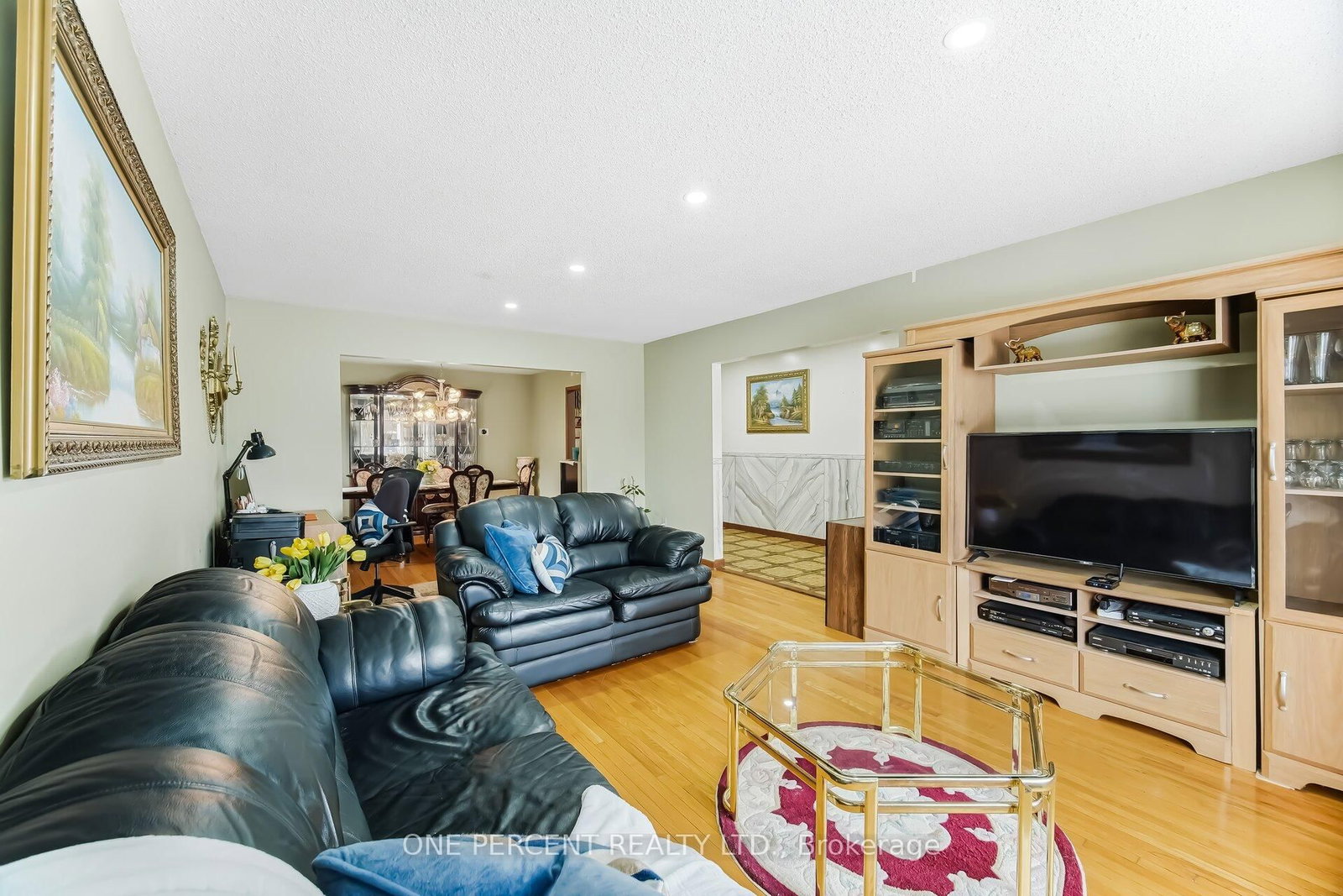 Detached House for sale at 4 Manorcrest Street, Brampton, Ontario, L6S 2W9 - Central Park - MLS: W12894224