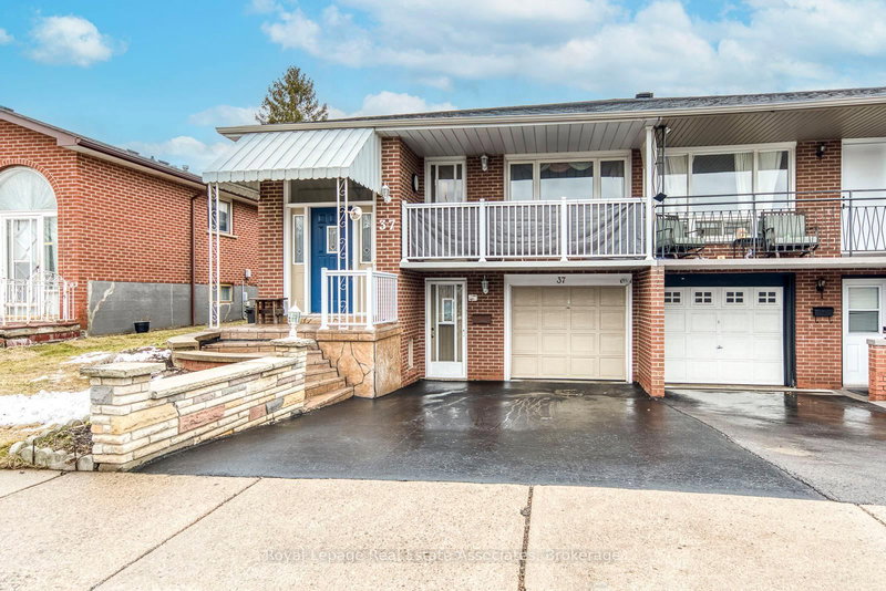 37 Prouse Dr, Brampton, L6V 3A3 | Image 2