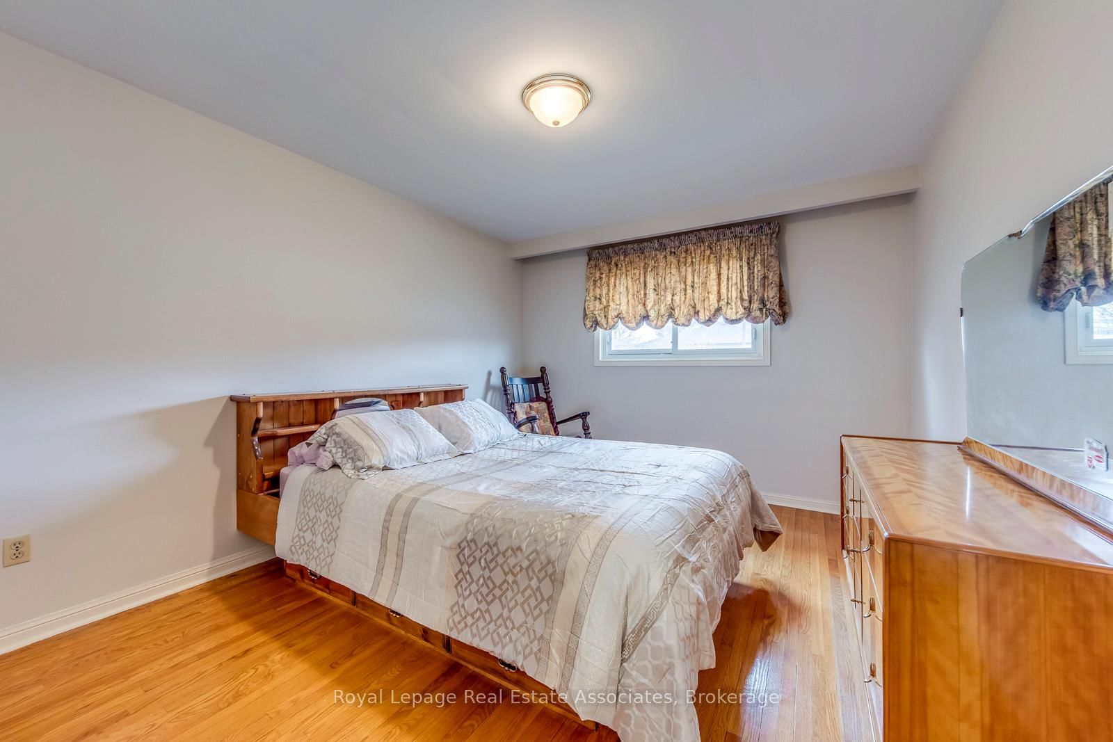 Semi-Detached House for sale at 37 Prouse Drive, Brampton, Ontario, L6V 3A3 - Brampton North - MLS: W12894338