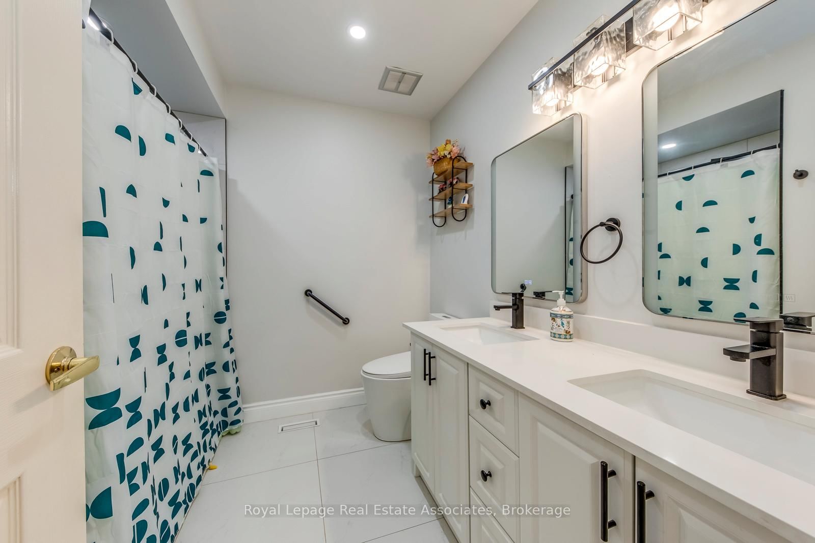 Semi-Detached House for sale at 37 Prouse Drive, Brampton, Ontario, L6V 3A3 - Brampton North - MLS: W12894338