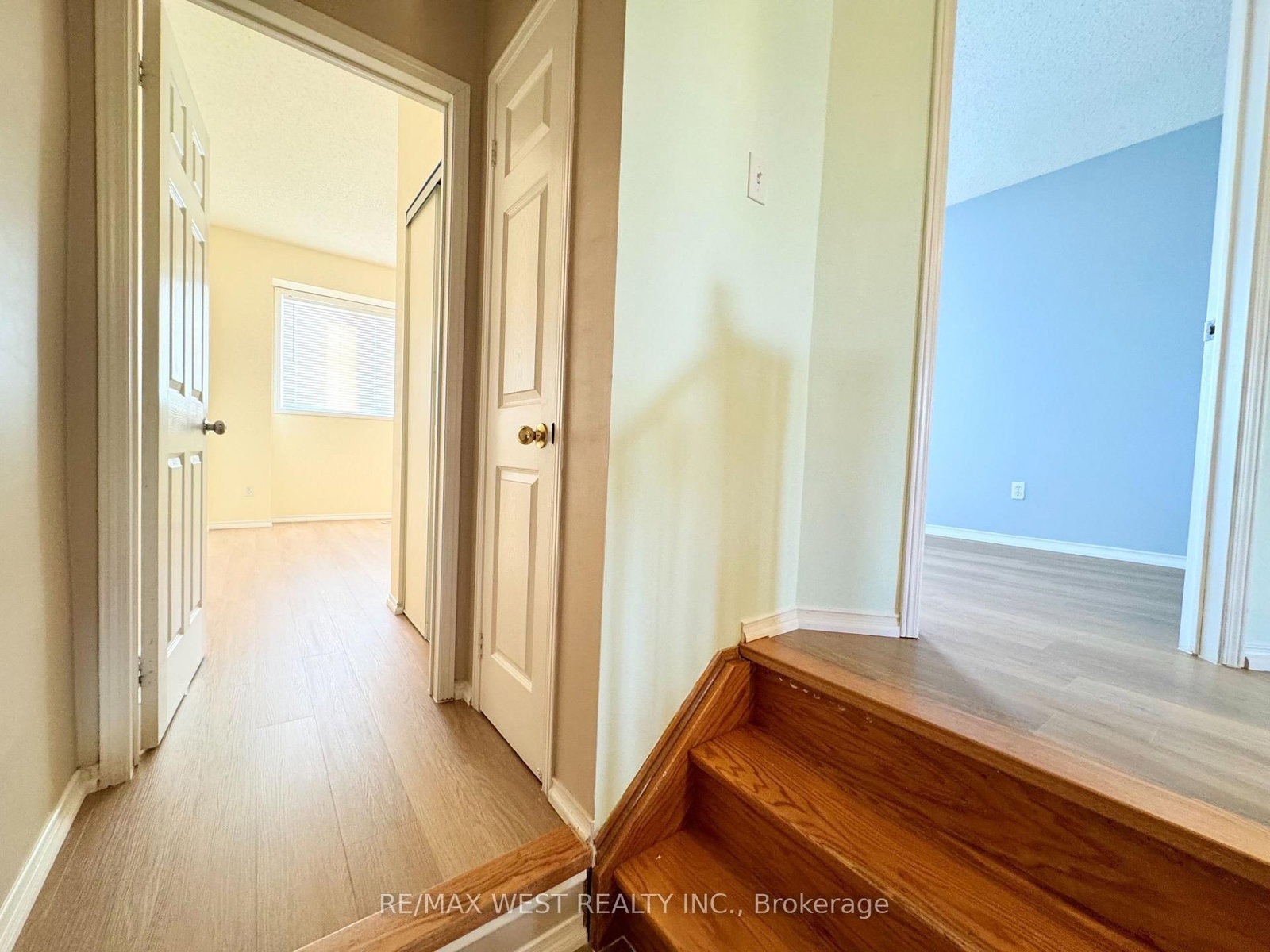 Semi-Detached House for sale at 269 Pressed Brick Drive, Brampton, Ontario, L6V 4L2 - Brampton North - MLS: W12894594