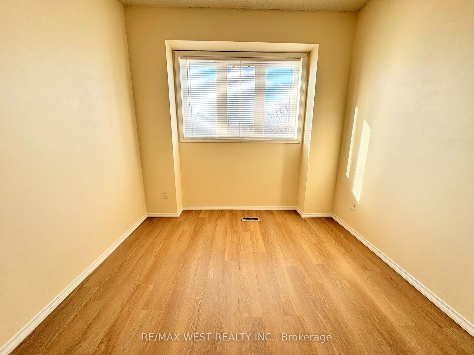 Semi-Detached House for sale at 269 Pressed Brick Drive, Brampton, Ontario, L6V 4L2 - Brampton North - MLS: W12894594