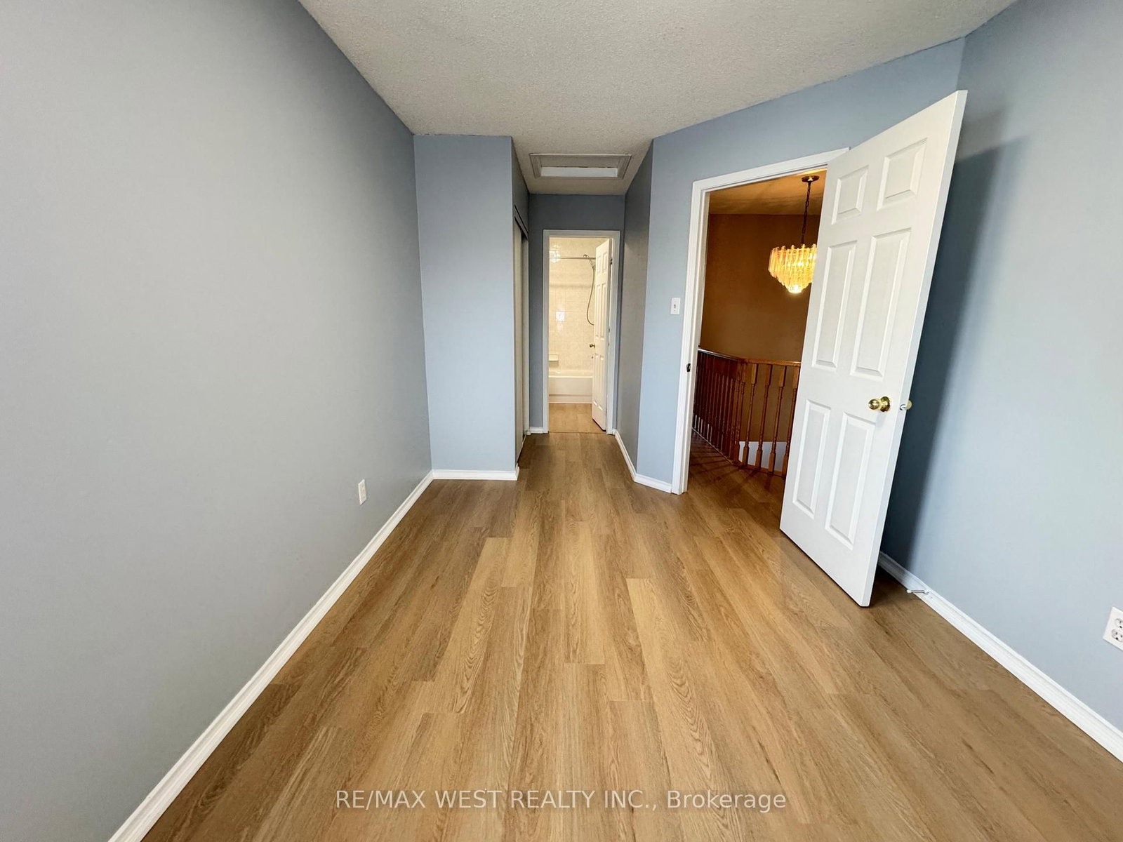 Semi-Detached House for sale at 269 Pressed Brick Drive, Brampton, Ontario, L6V 4L2 - Brampton North - MLS: W12894594