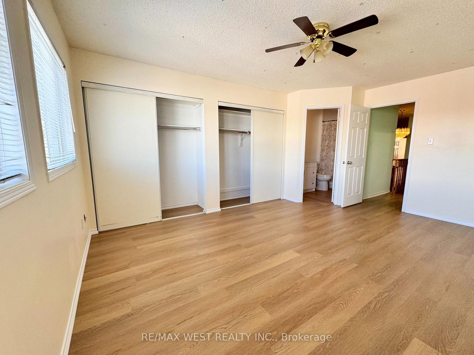 Semi-Detached House for sale at 269 Pressed Brick Drive, Brampton, Ontario, L6V 4L2 - Brampton North - MLS: W12894594