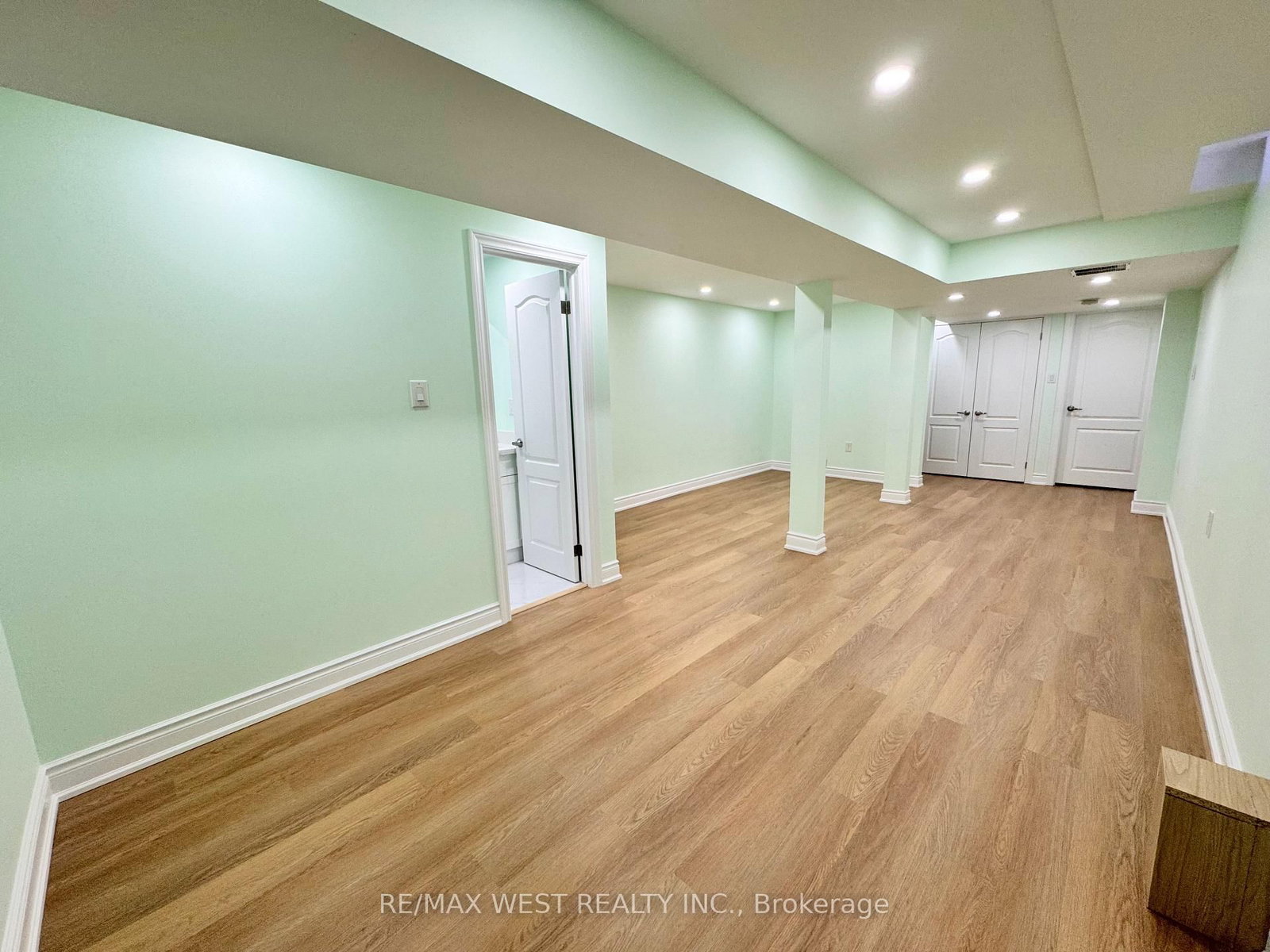 Semi-Detached House for sale at 269 Pressed Brick Drive, Brampton, Ontario, L6V 4L2 - Brampton North - MLS: W12894594