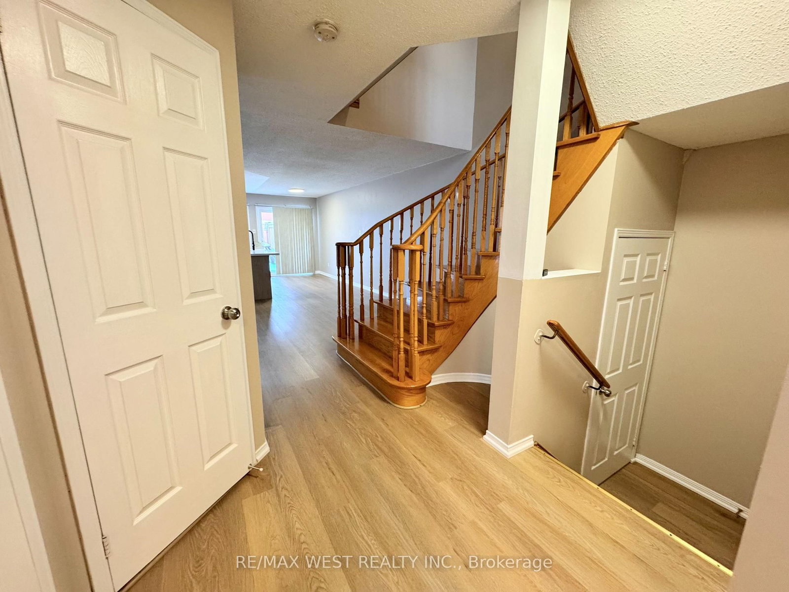 Semi-Detached House for sale at 269 Pressed Brick Drive, Brampton, Ontario, L6V 4L2 - Brampton North - MLS: W12894594