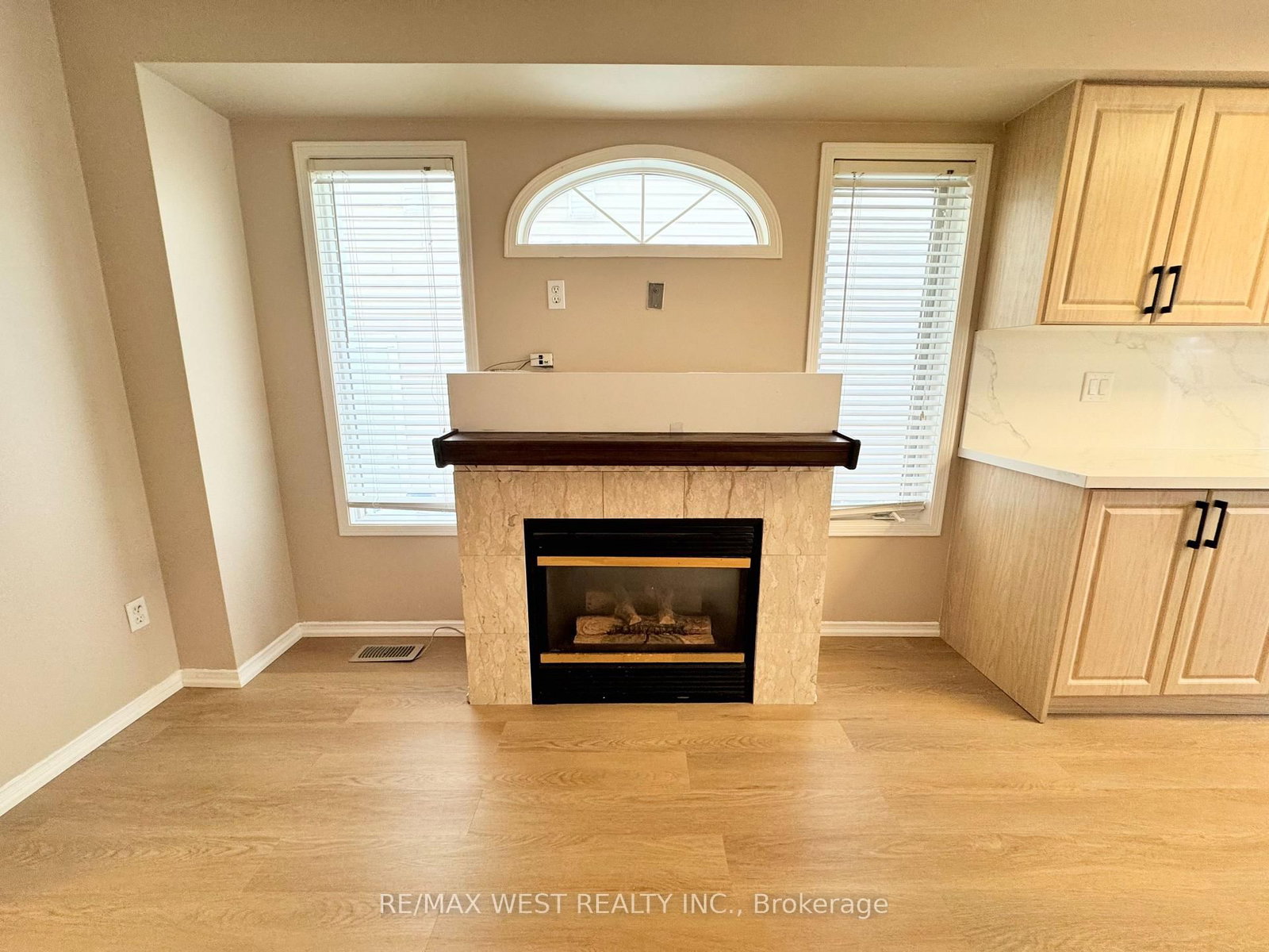 Semi-Detached House for sale at 269 Pressed Brick Drive, Brampton, Ontario, L6V 4L2 - Brampton North - MLS: W12894594