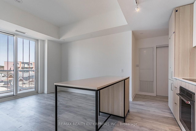 422 - 220 Missinnihe Way